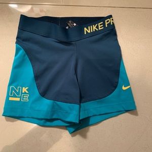 Nike pro short